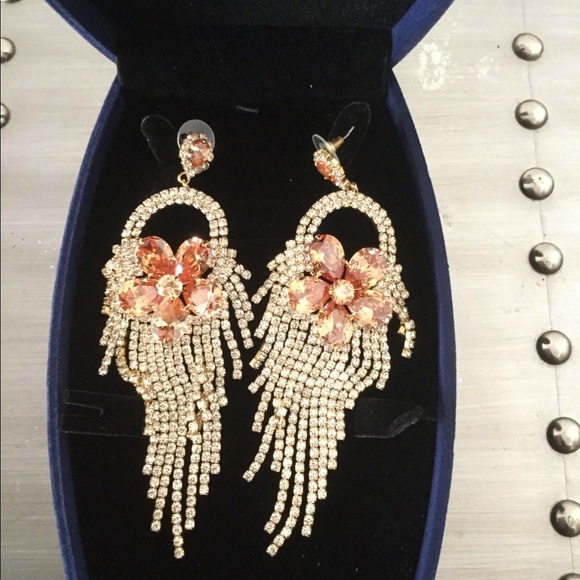 Tear drop chandelier earrings - Picture 2 of 2